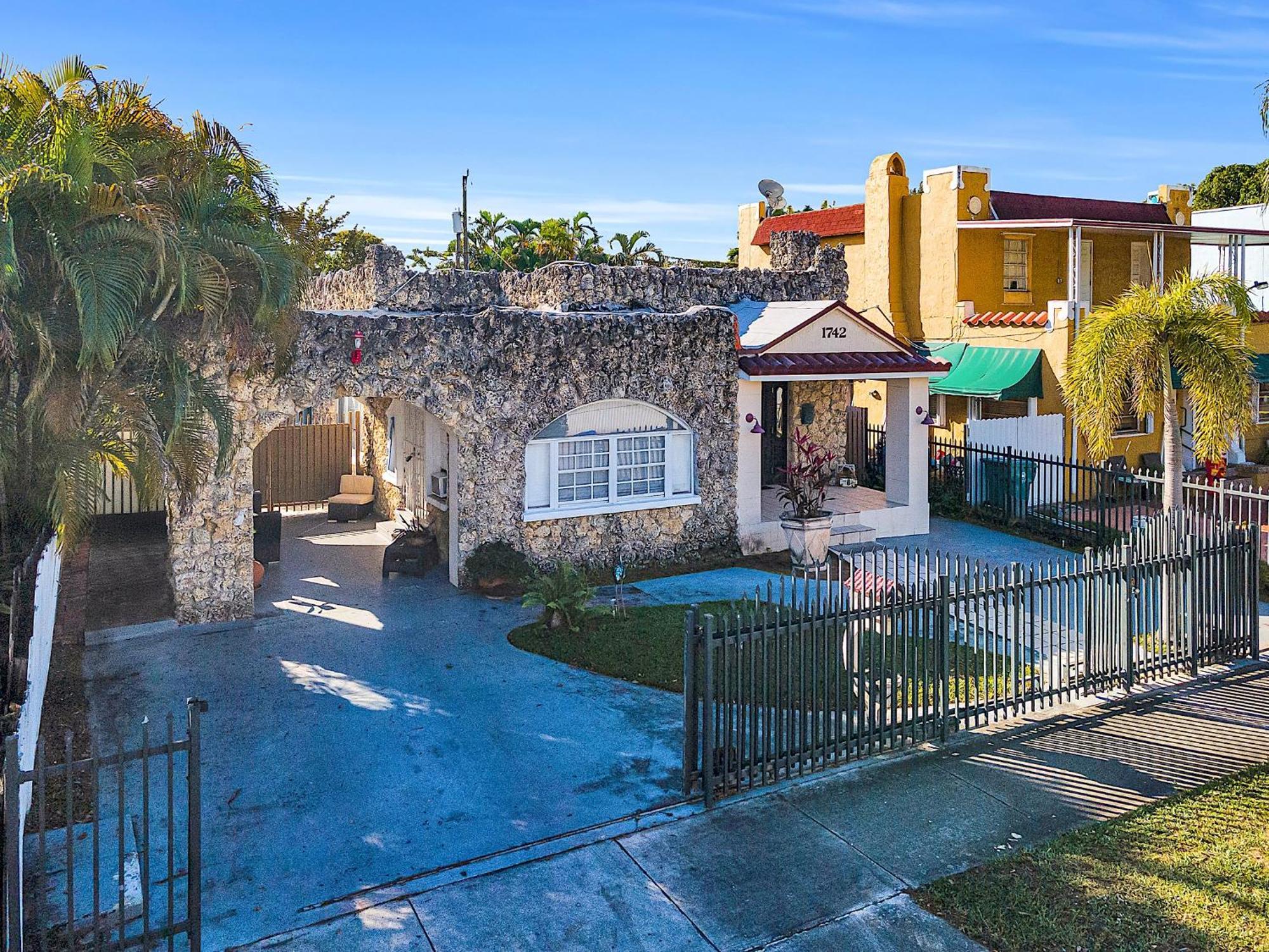 Homestay Coral Close To Little Havana Miami